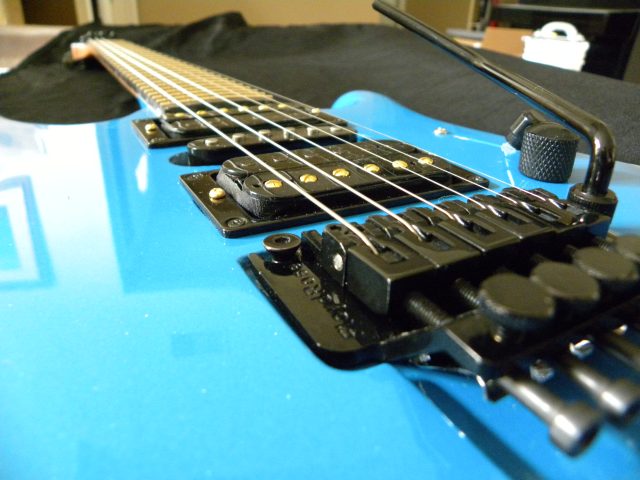 Custom electric guitar, studio photo. Built by William Gelvin, Gelvin Guitars